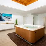 Luxury Perla