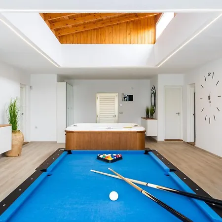 Luxury Perla Villa